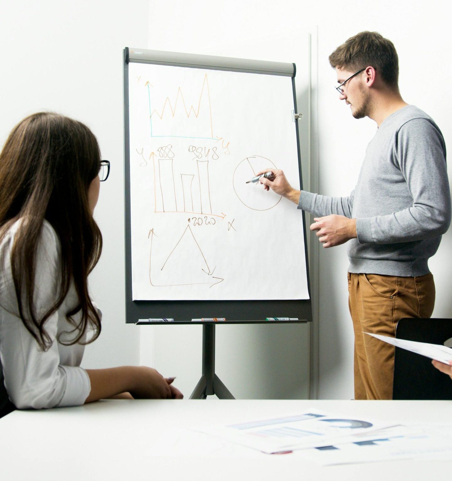 pexels-artempodrez-5715847